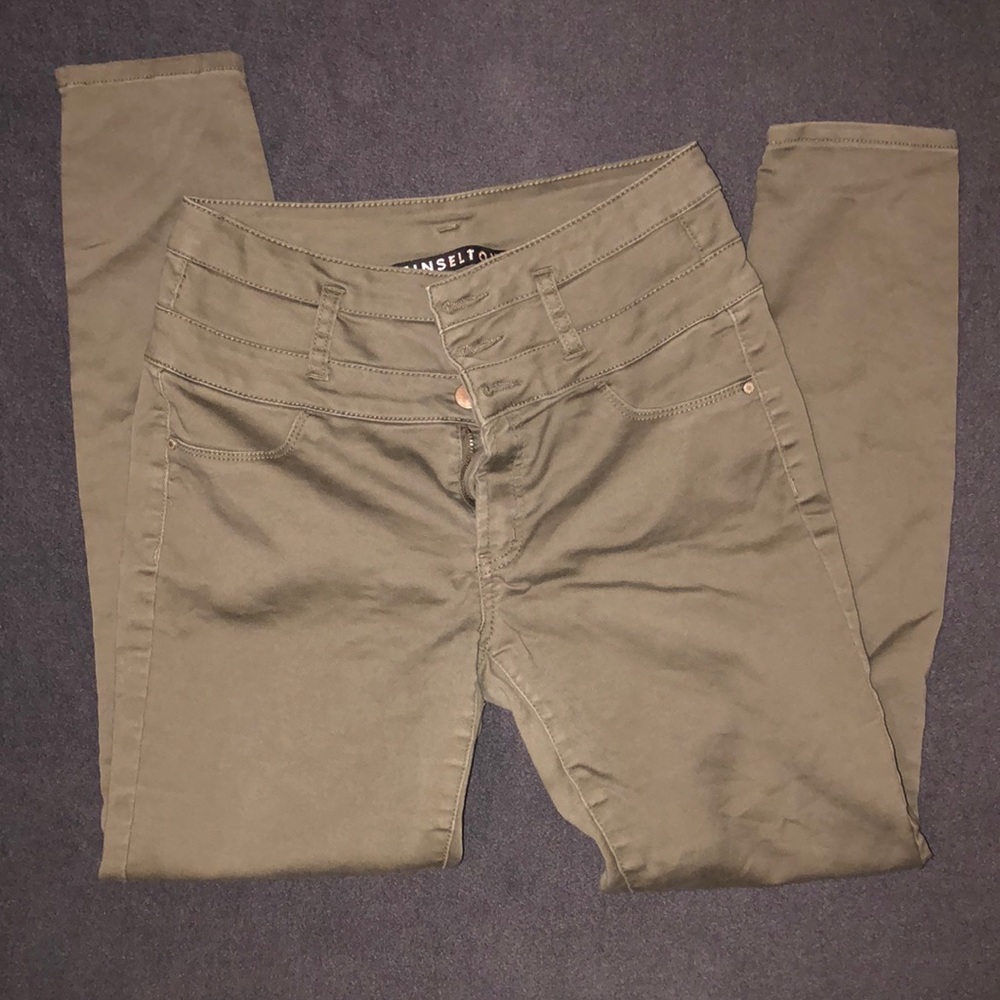 Army Green High-Waisted Jeans